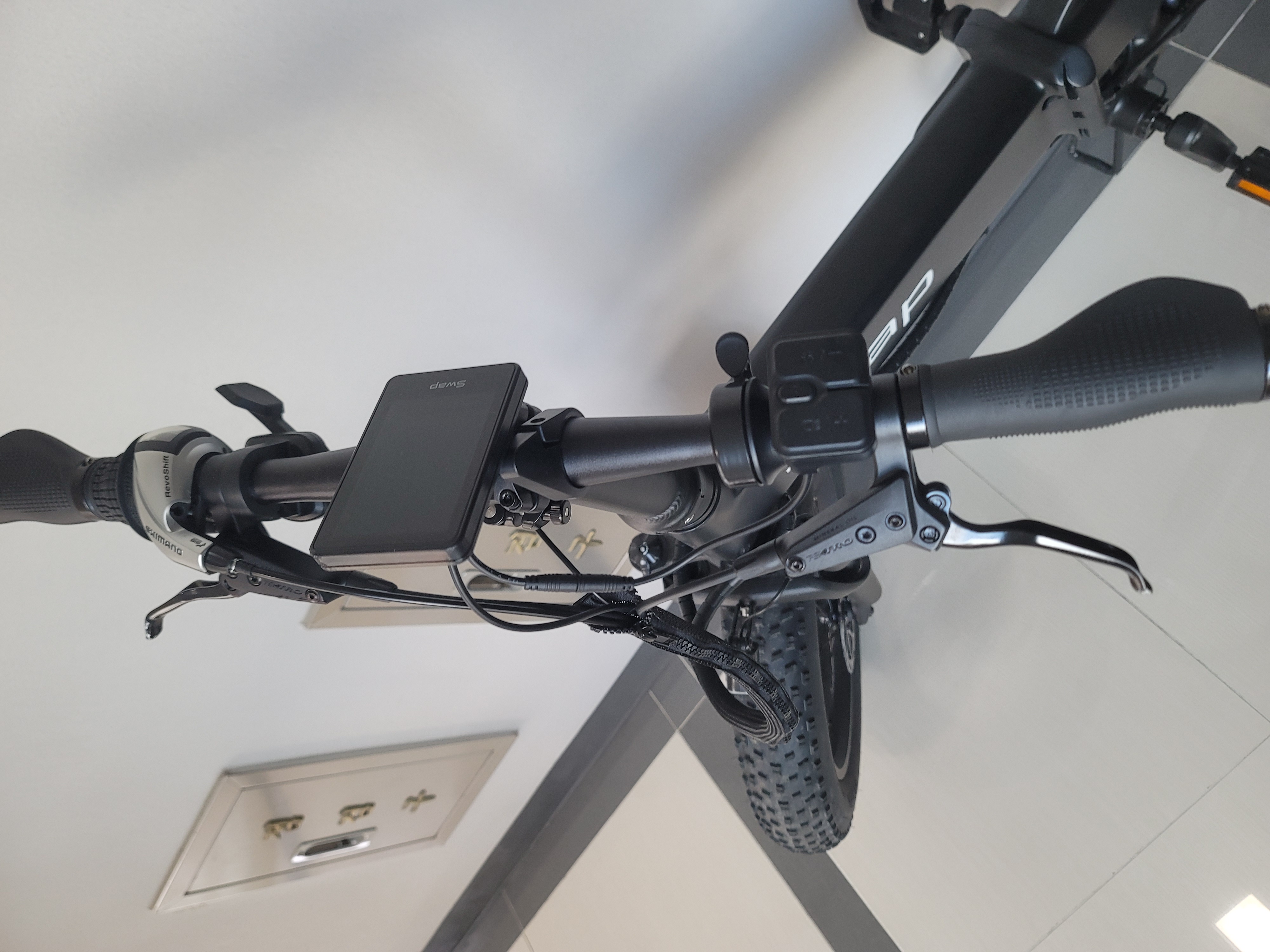 정*희님의 Mate X (Swap Logo) 리뷰 이미지 2