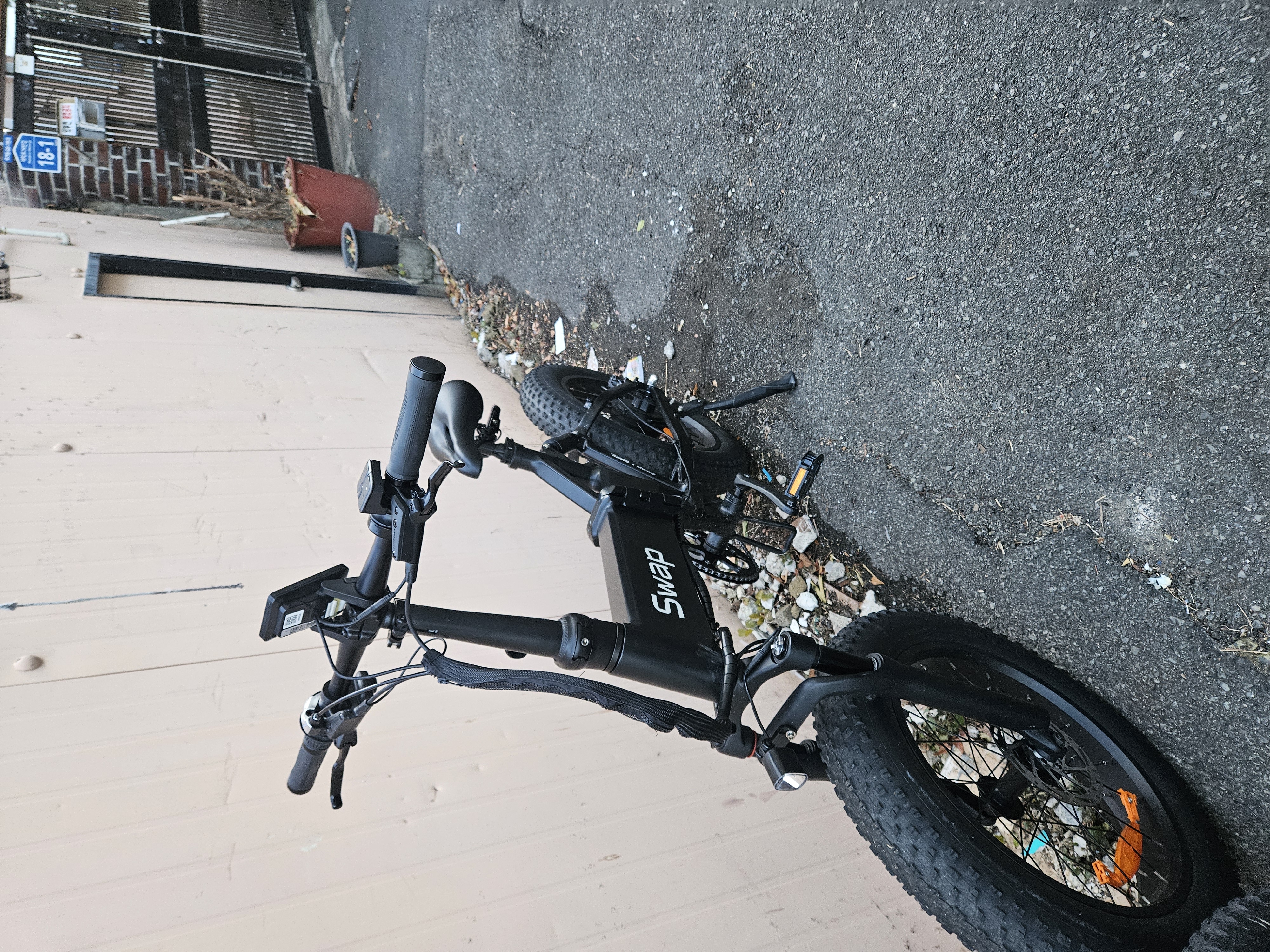 T**H님의 Mate X (Swap Logo) 리뷰 이미지 3