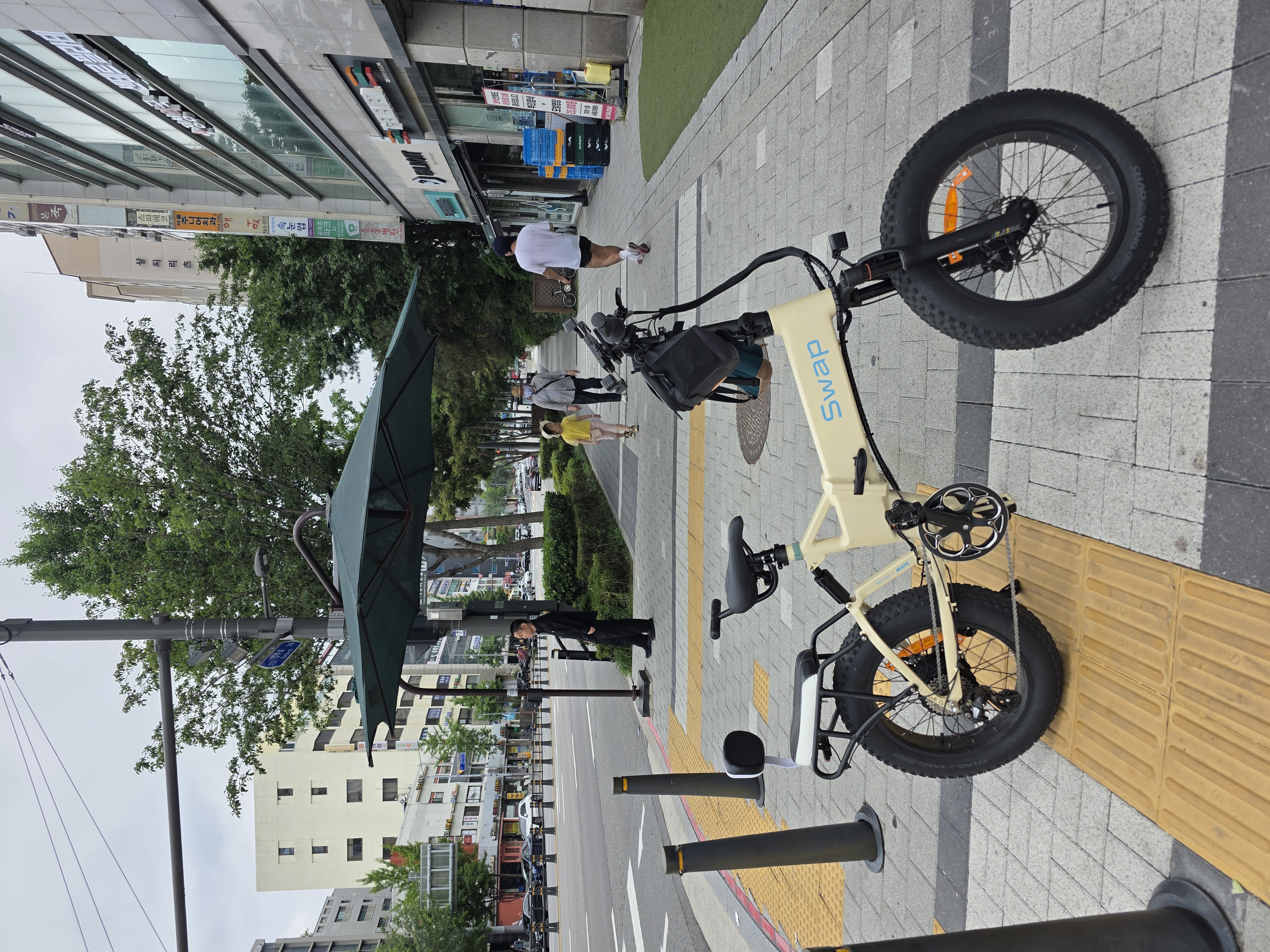 윤*미님의 Mate X (Swap Logo) 리뷰 이미지 2