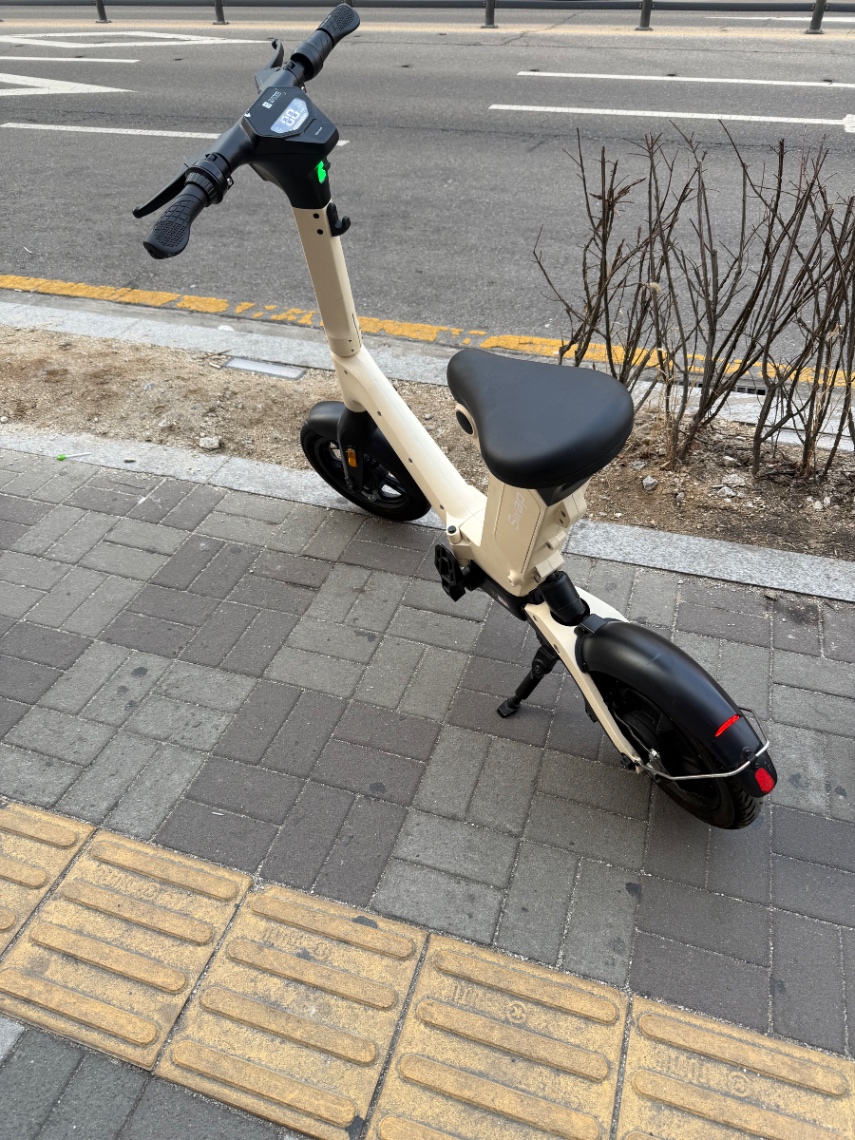 진*곤님의 S1 리뷰 이미지 2