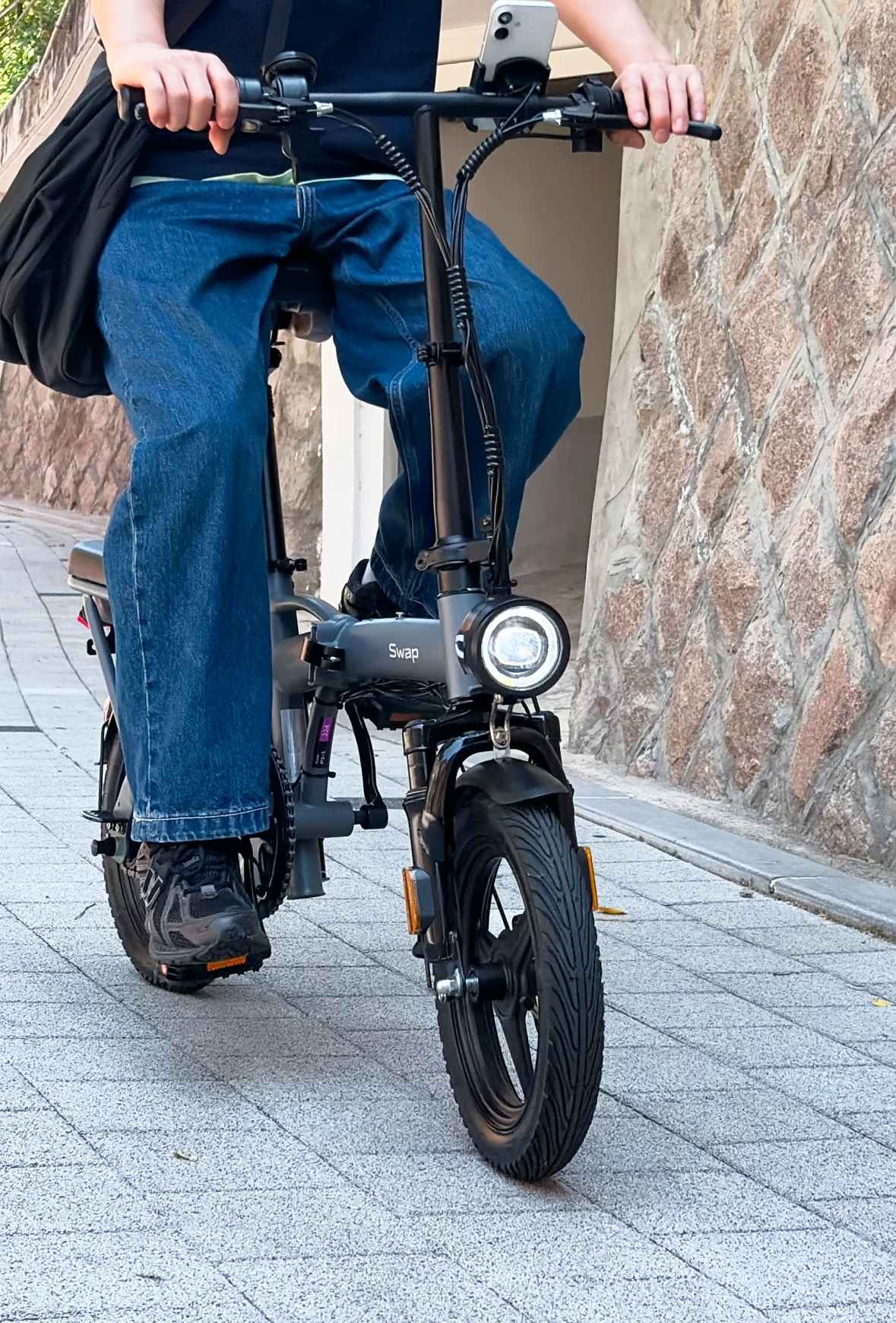 https://cdn.swingmobility.dev/swing_asset/1dd33f8b-2194-4ff4-acf1-c510daea63c4