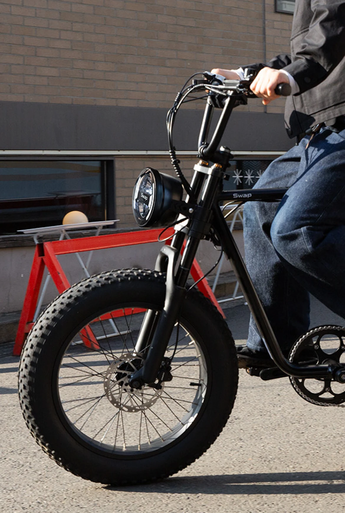 https://cdn.swingmobility.dev/swing_asset/8f353ca5-14df-4dde-8c2f-dc5d2779f745
