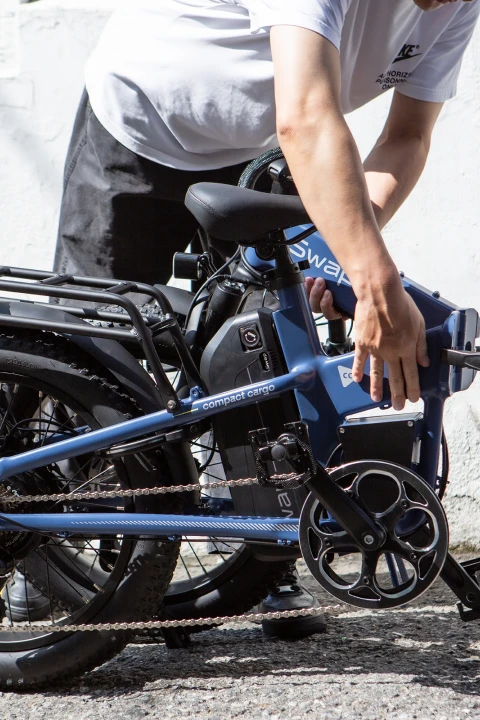 https://cdn.swingmobility.dev/swing_asset/e953fb61-5165-47bc-8e0a-e5fb25070142
