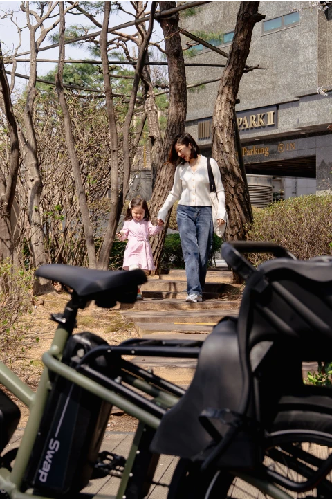 https://cdn.swingmobility.dev/swing_asset/f149fe88-b386-46b1-9a8c-eb163ab7f71d