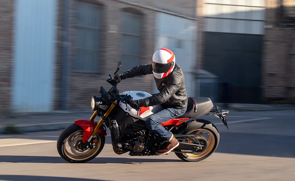 XSR900