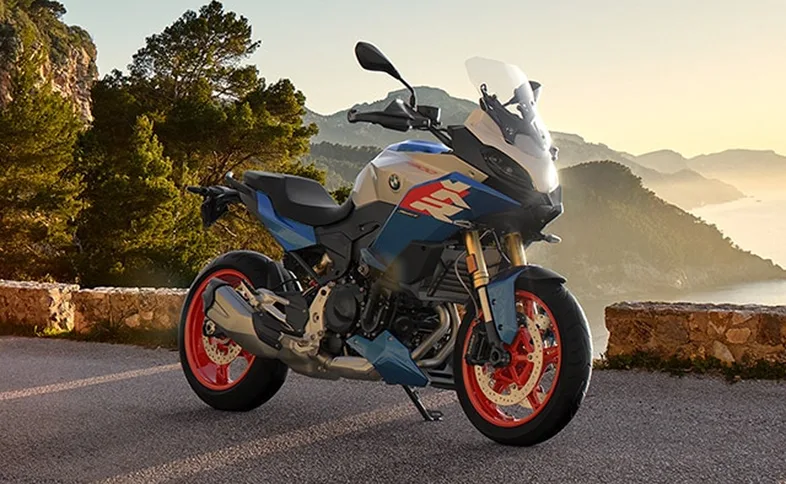F 900 XR